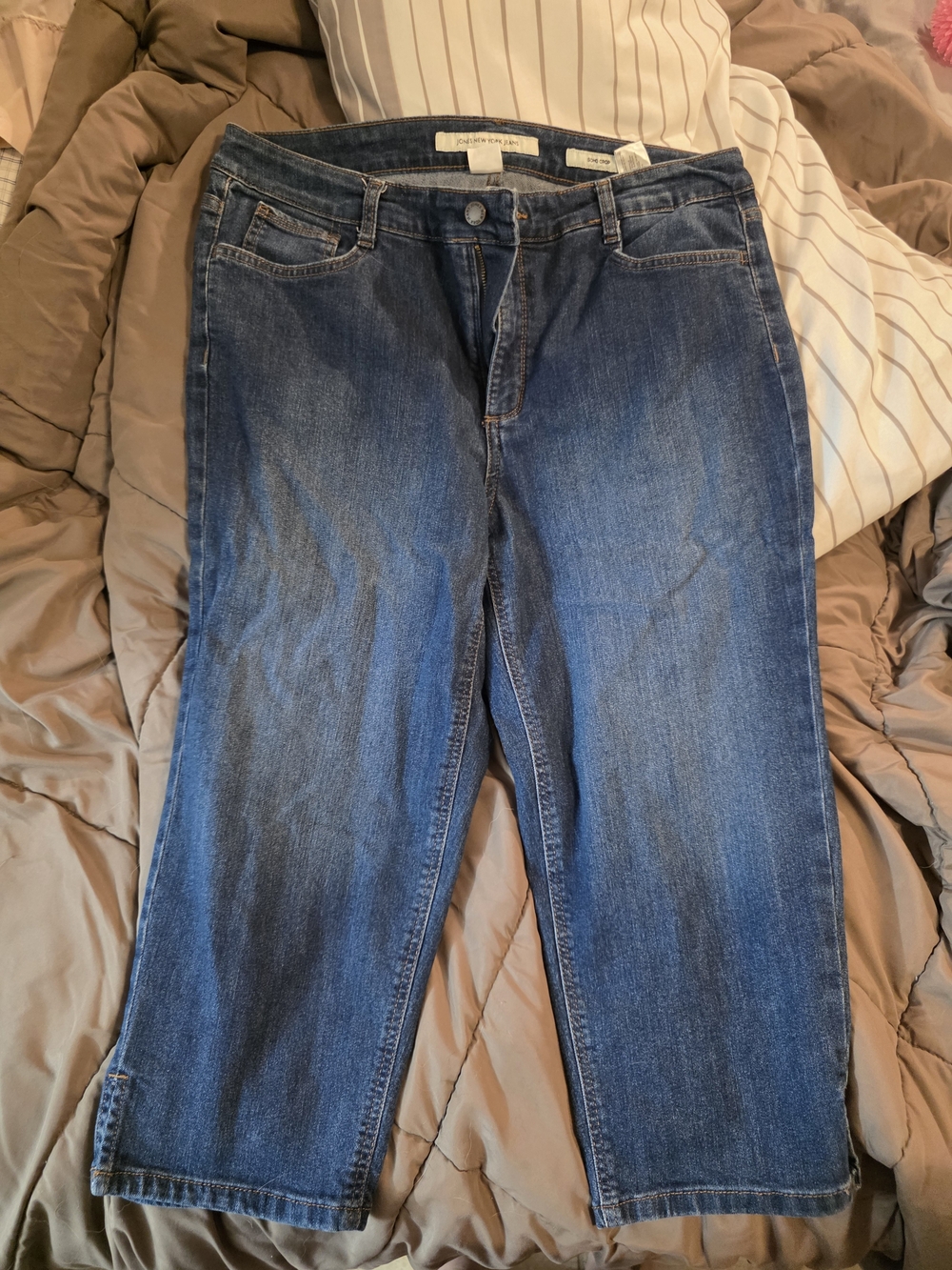 Jones New York Dark Blue Crop Jeans